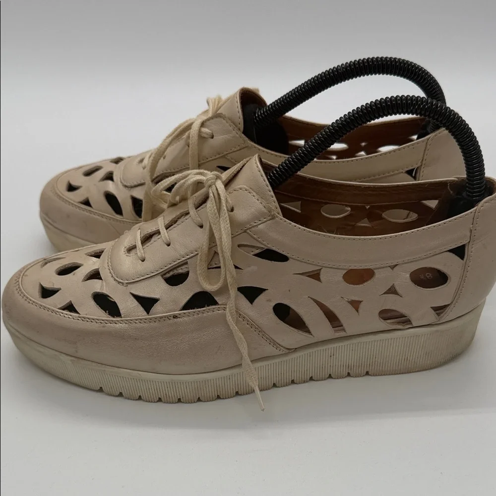 Aquatalia Beige Cutout Espadrilles‎